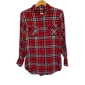 BB Dakota red flannel button up shirt collared plaid pockets soft warm. Size XS